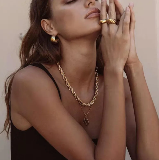 Κολιέ twisted σε 2 μεγέθη LH1045