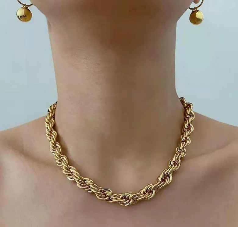 Κολιέ twisted σε 2 μεγέθη LH1045